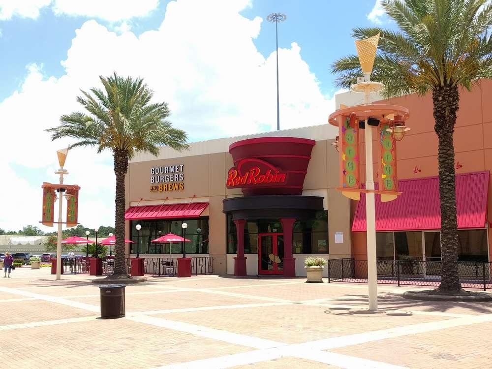 Red Robin Gourmet Burgers and Brews | 7620 Katy Fwy #465, Houston, TX 77024 | Phone: (713) 476-9096