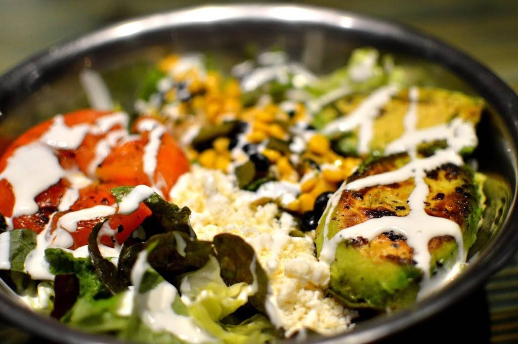 Snappy Salads Ft. Worth University | 1664 S University Dr, Fort Worth, TX 76107, USA | Phone: (817) 618-7627