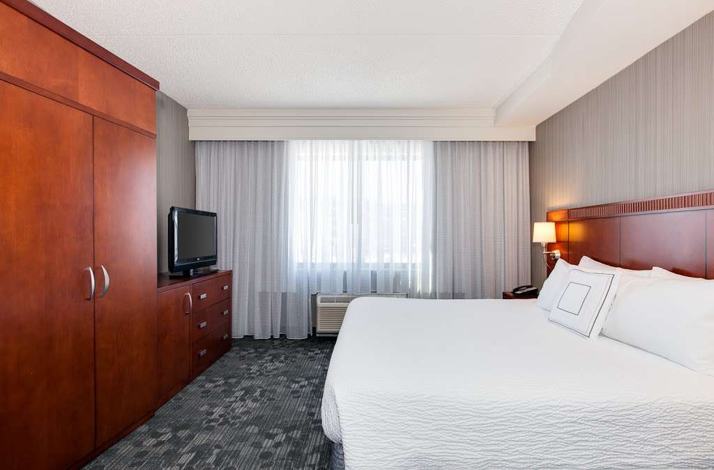 Courtyard by Marriott Philadelphia Great Valley/Malvern | 280 Old Morehall Rd, Malvern, PA 19355, USA | Phone: (610) 993-2600