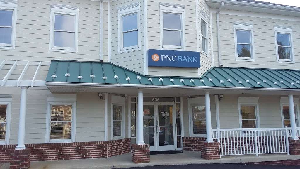 PNC Bank | 606 S King St, Leesburg, VA 20175, USA | Phone: (703) 779-8554