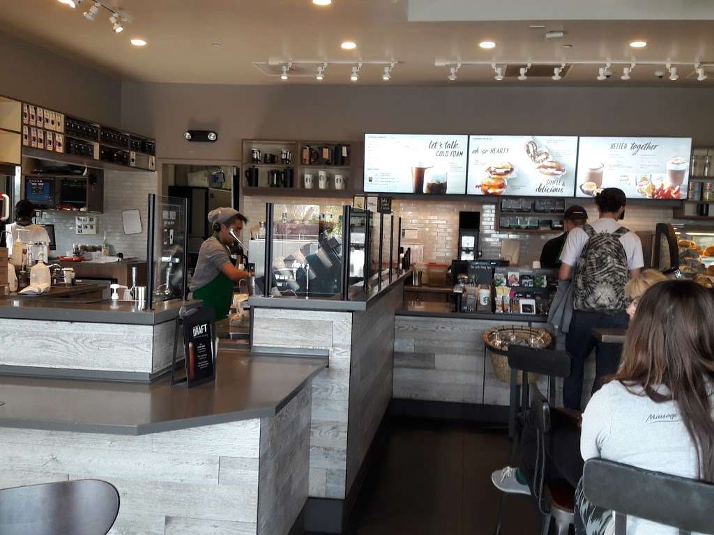 Starbucks | 999 E Spring St, Signal Hill, CA 90755, USA | Phone: (562) 988-9304