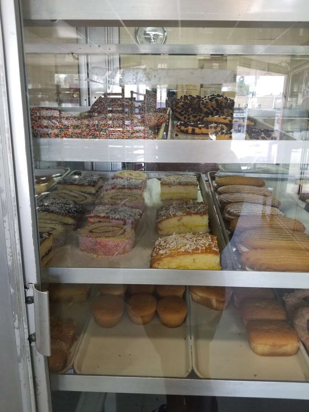Jalisco Bakery | 431 W Arbor Vitae St, Inglewood, CA 90301, USA | Phone: (310) 673-7876