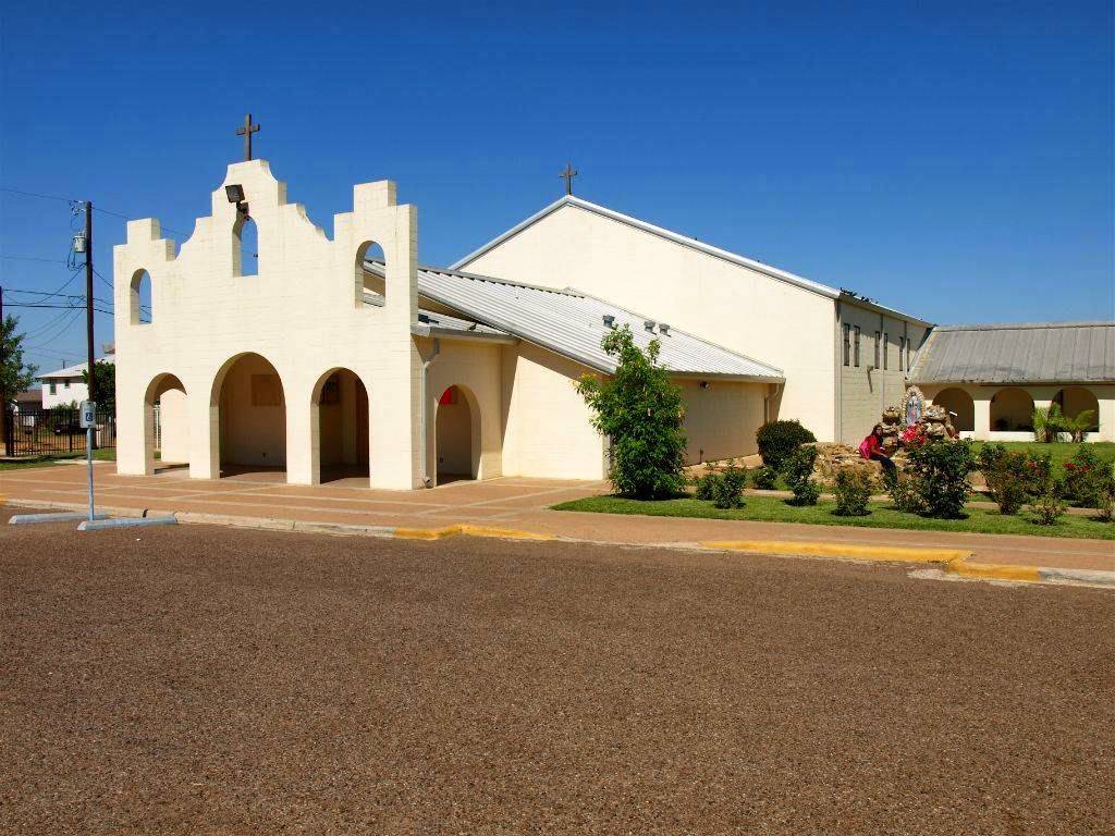 Santo Niño Catholic Church | 2801 Cross St, Laredo, TX 78046, USA | Phone: (956) 724-6638