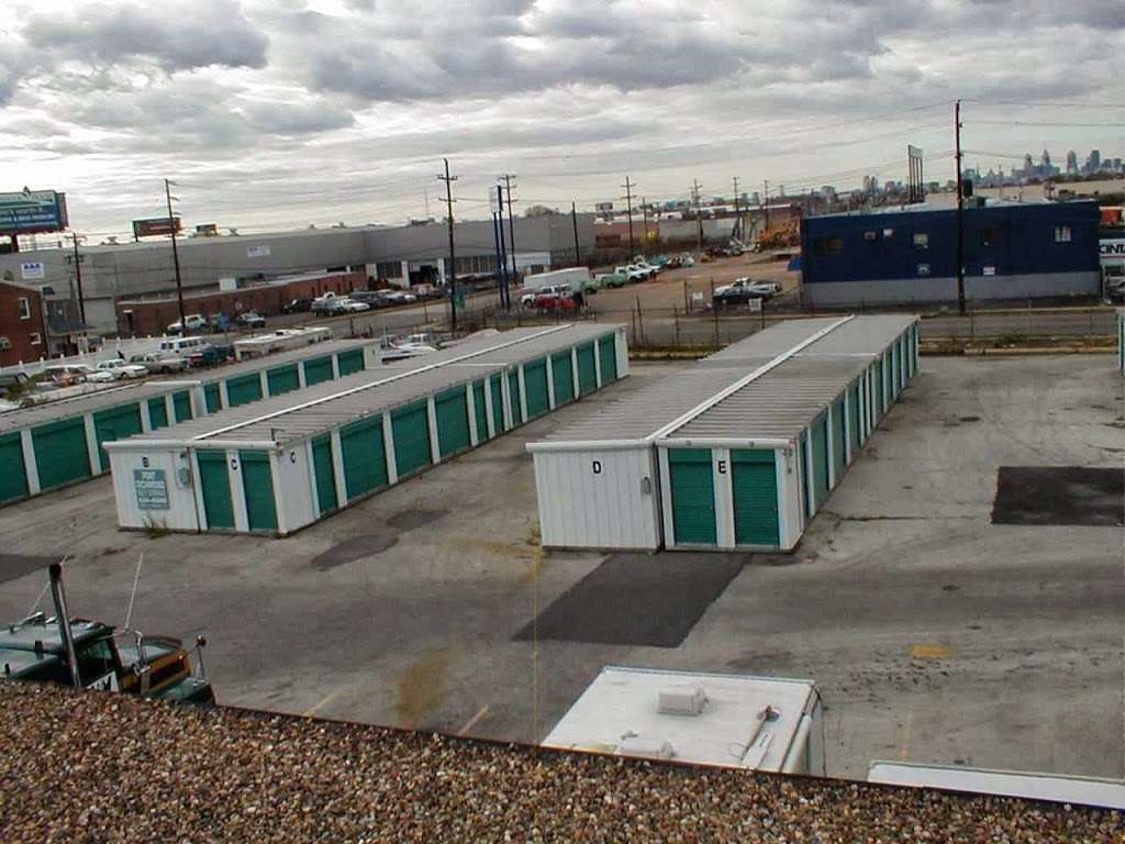 Port Richmond Self Storage | 2625 Wheatsheaf Ln, Philadelphia, PA 19137, USA | Phone: (215) 289-4300