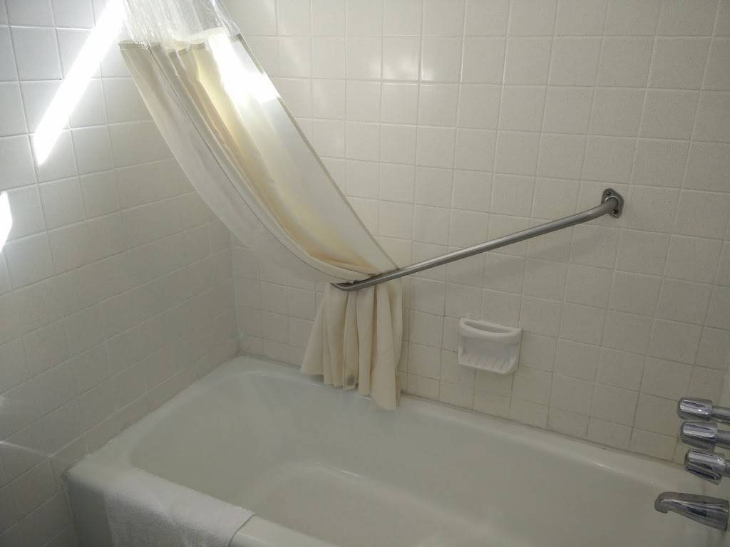 Amazon Motel | 1135 W Miracle Mile, Tucson, AZ 85705, USA | Phone: (520) 622-7725