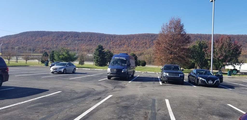 Sideling Hill Travel Plaza | 3744 N Hess Rd, Waterfall, PA 16689, USA | Phone: (717) 485-4254