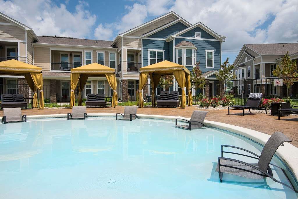 The Villas by Watermark | 7145 Anderson Dr, Zionsville, IN 46077 | Phone: (317) 733-1808