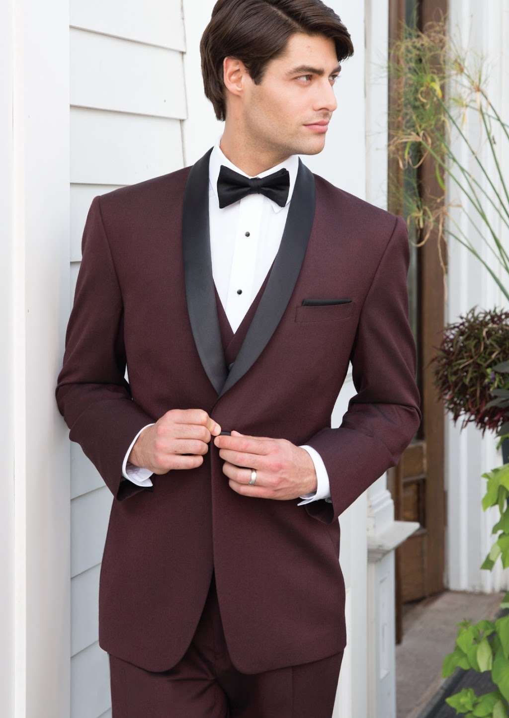 Dante Zeller Tuxedo By Sarno | 657 E Bay Ave, Manahawkin, NJ 08050, USA | Phone: (609) 597-6222