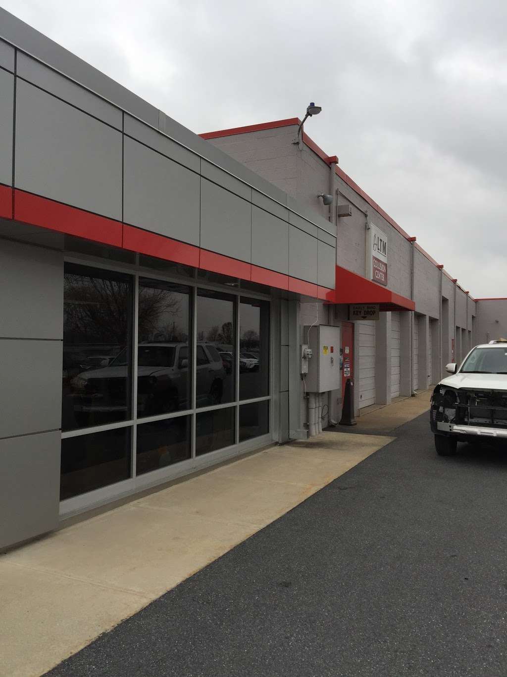 LTM Collision Center | 1188 Enterprise Rd, East Petersburg, PA 17520, USA | Phone: (717) 569-2800