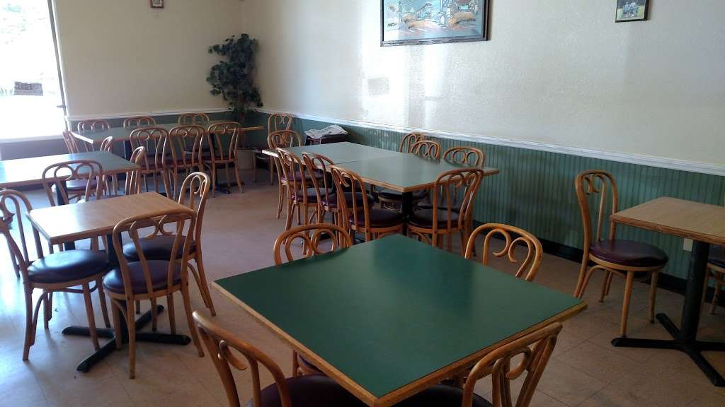 Portola Cafe Deli Pizza Burgers | 3 Portola Rd, Portola Valley, CA 94028, USA | Phone: (650) 851-1467