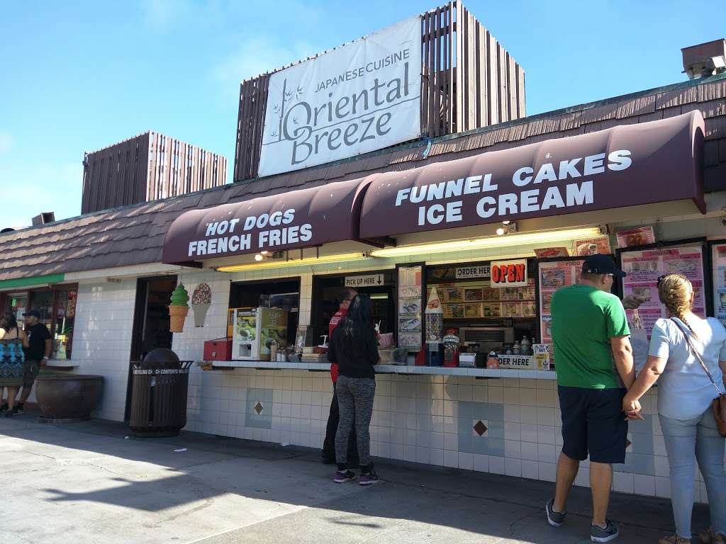 Oriental Breeze - cafe  | Photo 2 of 10 | Address: 207 Fishermans Wharf, Redondo Beach, CA 90277, USA | Phone: (310) 379-6511