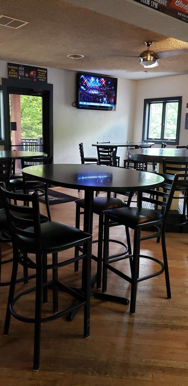 Bougeys Bar & Grill | 16760 W Greenfield Ave, Brookfield, WI 53005, USA | Phone: (262) 784-4092