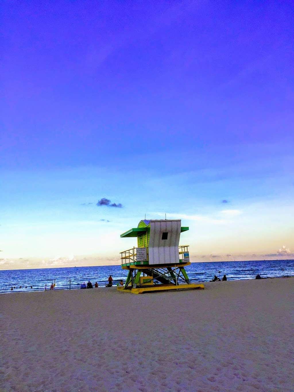 3rd Street Beach Yoga | 3rd St & Ocean Drive, Miami Beach, FL 33139, USA | Phone: (786) 529-6423