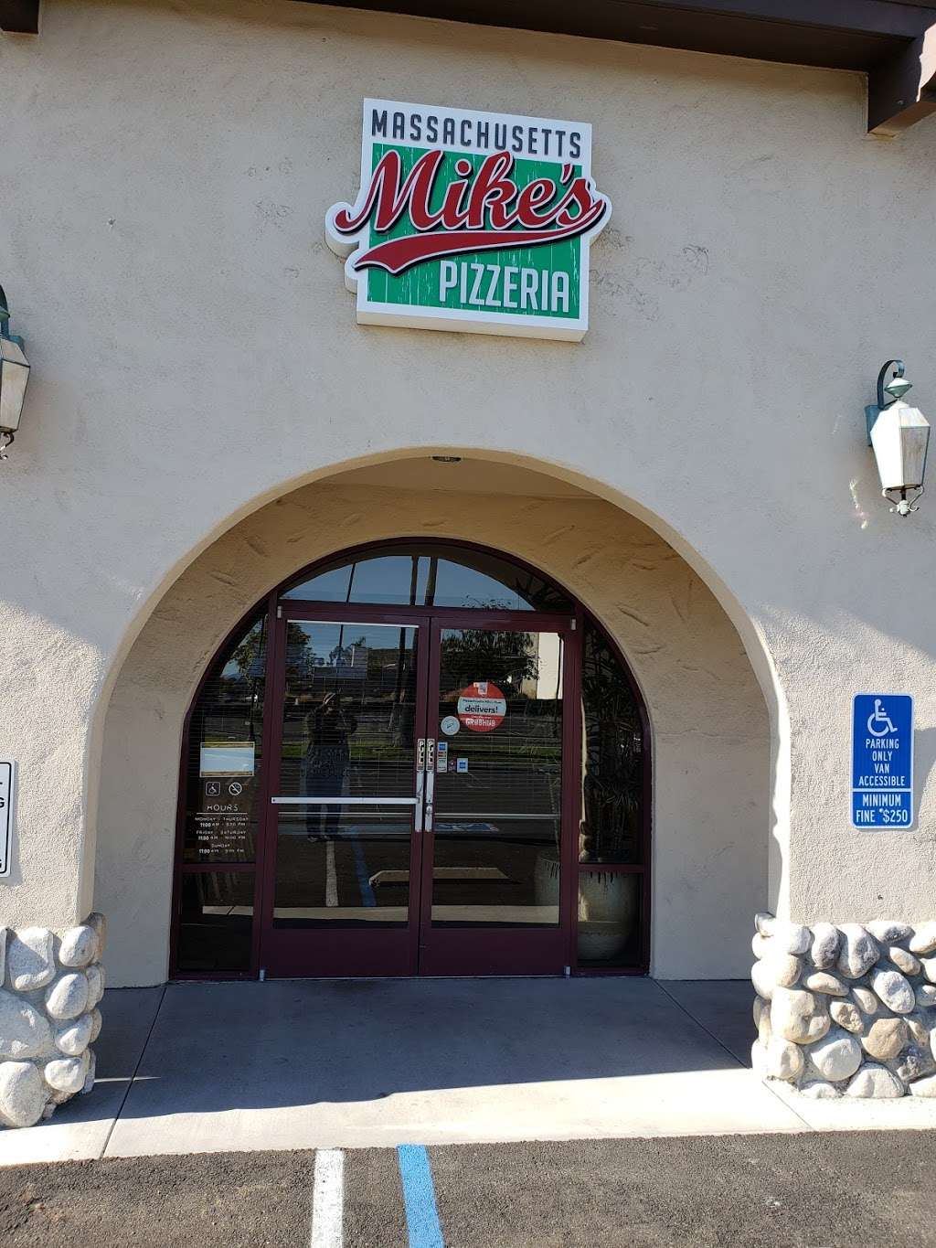 Mikes Pizzeria | 1158 W San Marcos Blvd #4080, San Marcos, CA 92078 | Phone: (760) 510-2750