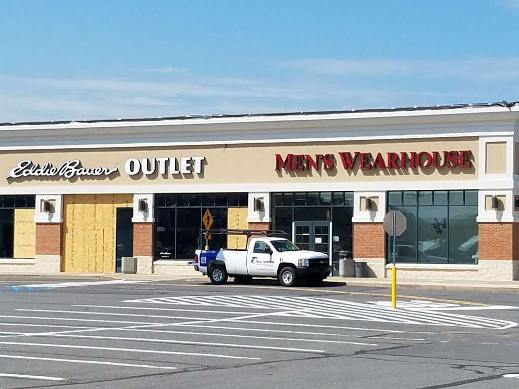 Men's Wearhouse 415 Arena Hub Plaza, WilkesBarre Township, PA 18702