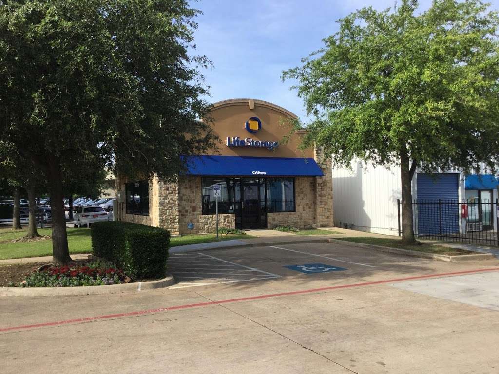 Life Storage | 13575 Goldmark Dr, Dallas, TX 75240 | Phone: (972) 664-0300