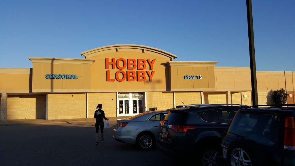 Hobby Lobby | 2500 Sycamore Rd, DeKalb, IL 60115 | Phone: (815) 756-2592