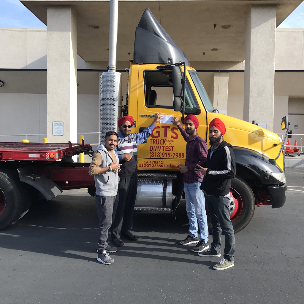 Gobind Truck Driving school | 30617 The Old Rd, Castaic, CA 91384 | Phone: (818) 915-7988