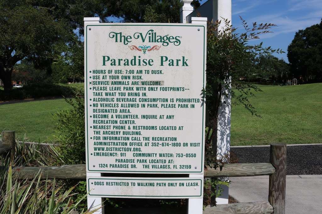 Paradise Park | 1324 Paradise Dr, Lady Lake, FL 32159, USA | Phone: (352) 674-1800