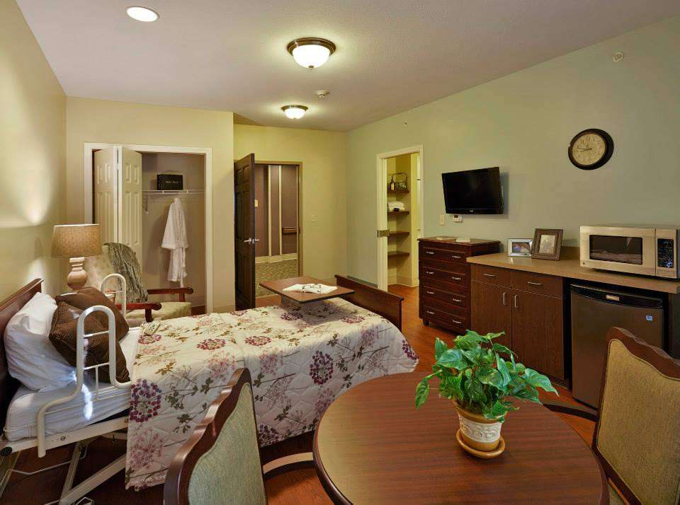 Harbour Manor & The Lodge | 1667 Sheridan Rd, Noblesville, IN 46062, USA | Phone: (317) 770-3434