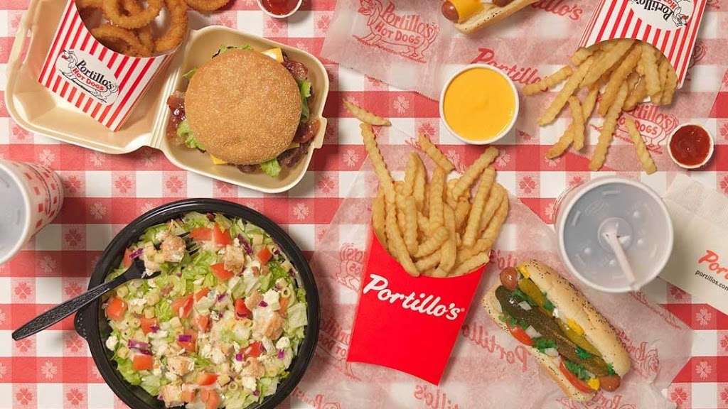 Portillos Hot Dogs | 10331 W McDowell Rd, Avondale, AZ 85392, USA | Phone: (480) 569-1880