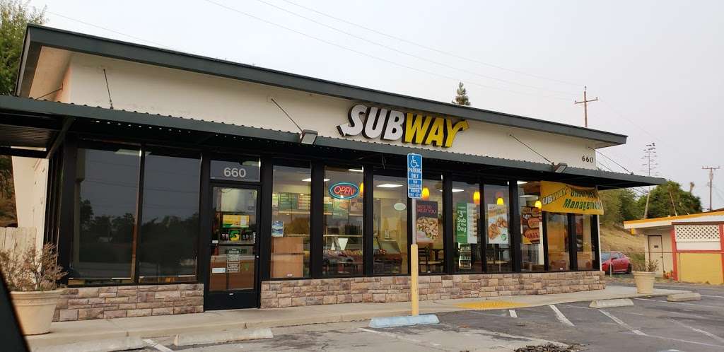 Subway Restaurants | 660 CA-12, Rio Vista, CA 94571, USA | Phone: (707) 374-4444