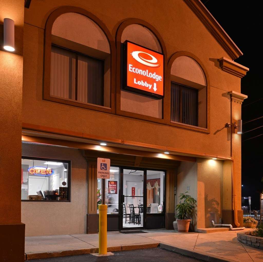 Econo Lodge Bellmawr New Jersey | 301 S Black Horse Pike, Bellmawr, NJ 08031, USA | Phone: (856) 931-2800