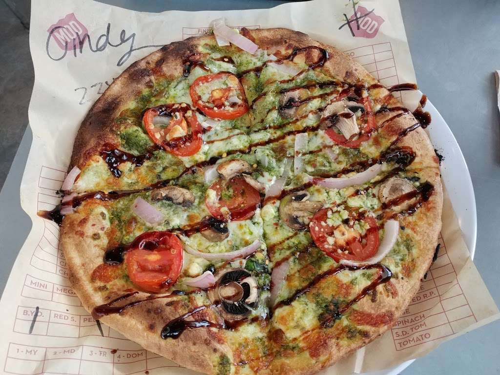 MOD Pizza | 2682 Pearland Pkwy #120, Pearland, TX 77581 | Phone: (281) 810-5998