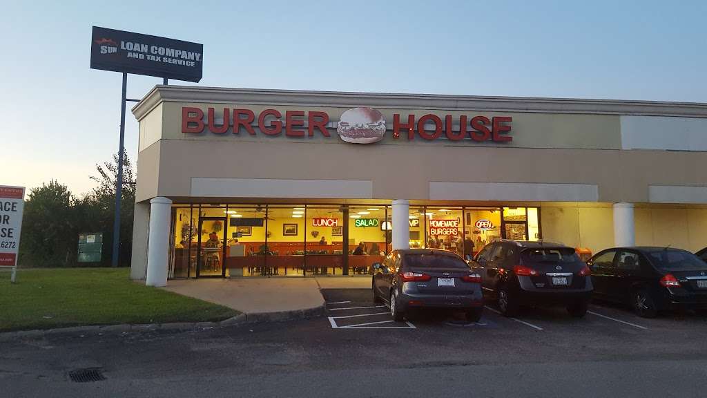 Burger House | 9247 Gulf Fwy, Houston, TX 77017, USA | Phone: (713) 941-7676