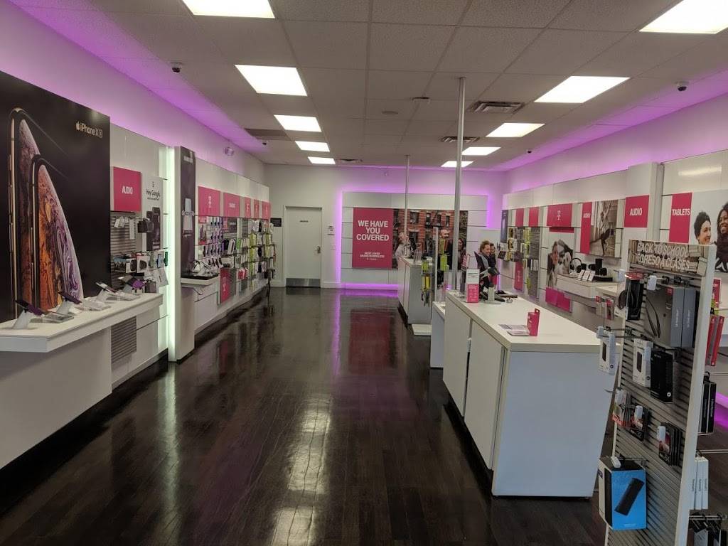 T-Mobile | 6803 Spring Valley Dr, Holland, OH 43528, USA | Phone: (419) 861-2030