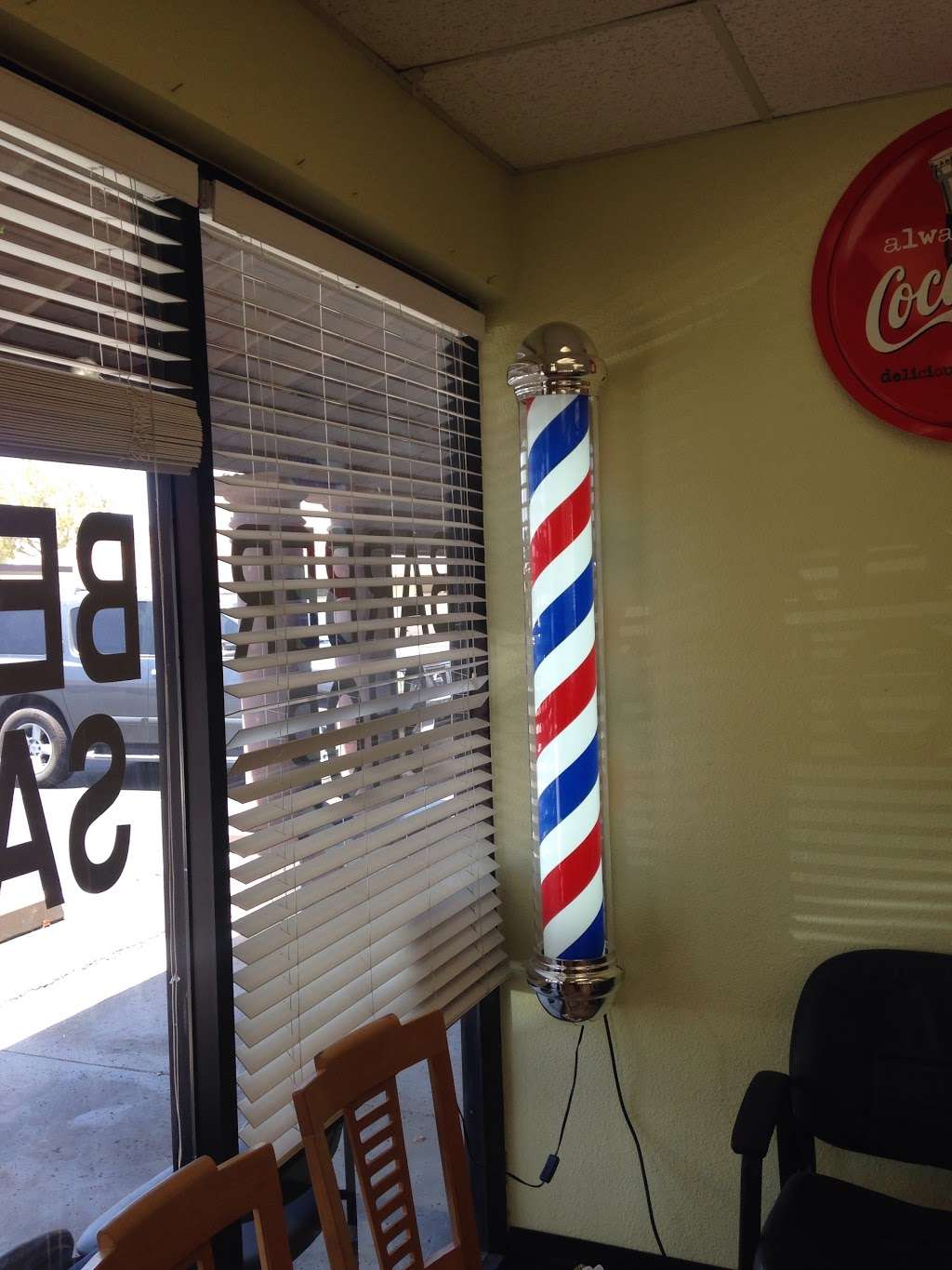 Coggins Noggins Barber shop | 10404 W Coggins Dr # 116, Sun City, AZ 85351, USA | Phone: (623) 977-0940