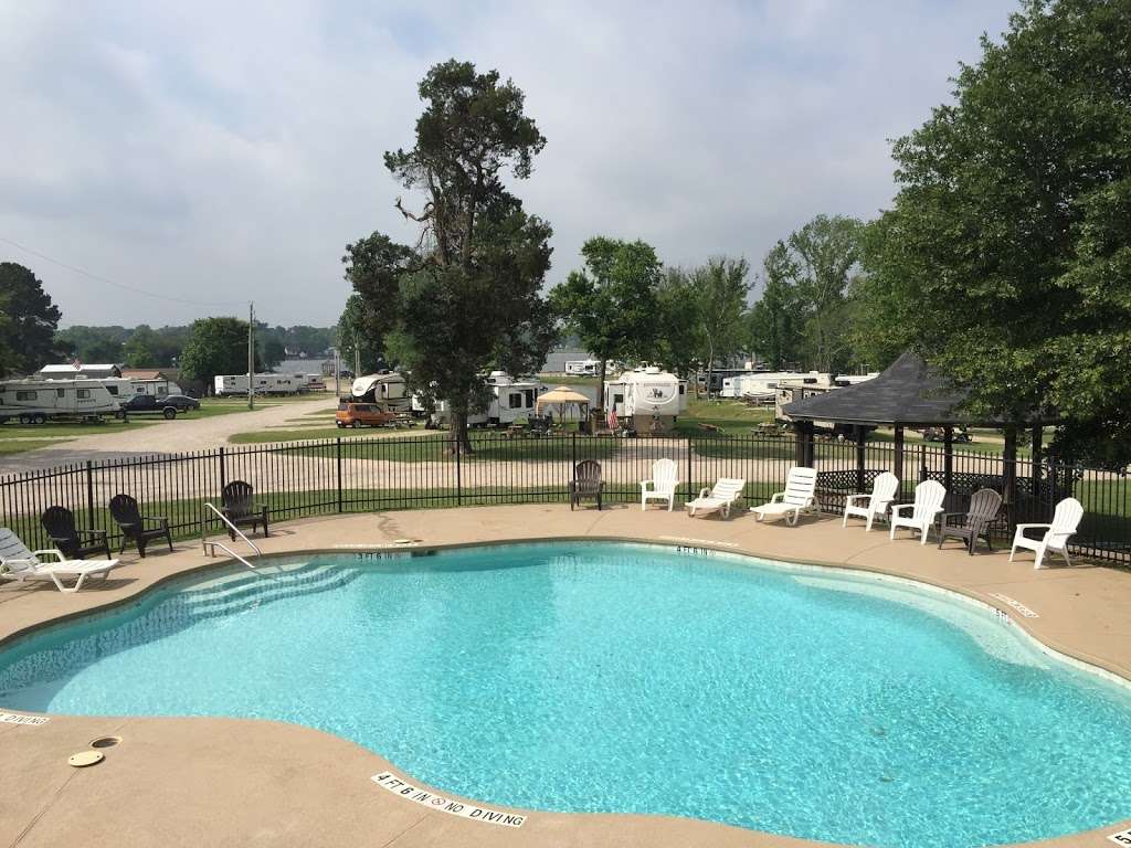 Venice on the Lake RV Park | 14377 Hill Dr, Willis, TX 77318, USA | Phone: (936) 856-1110