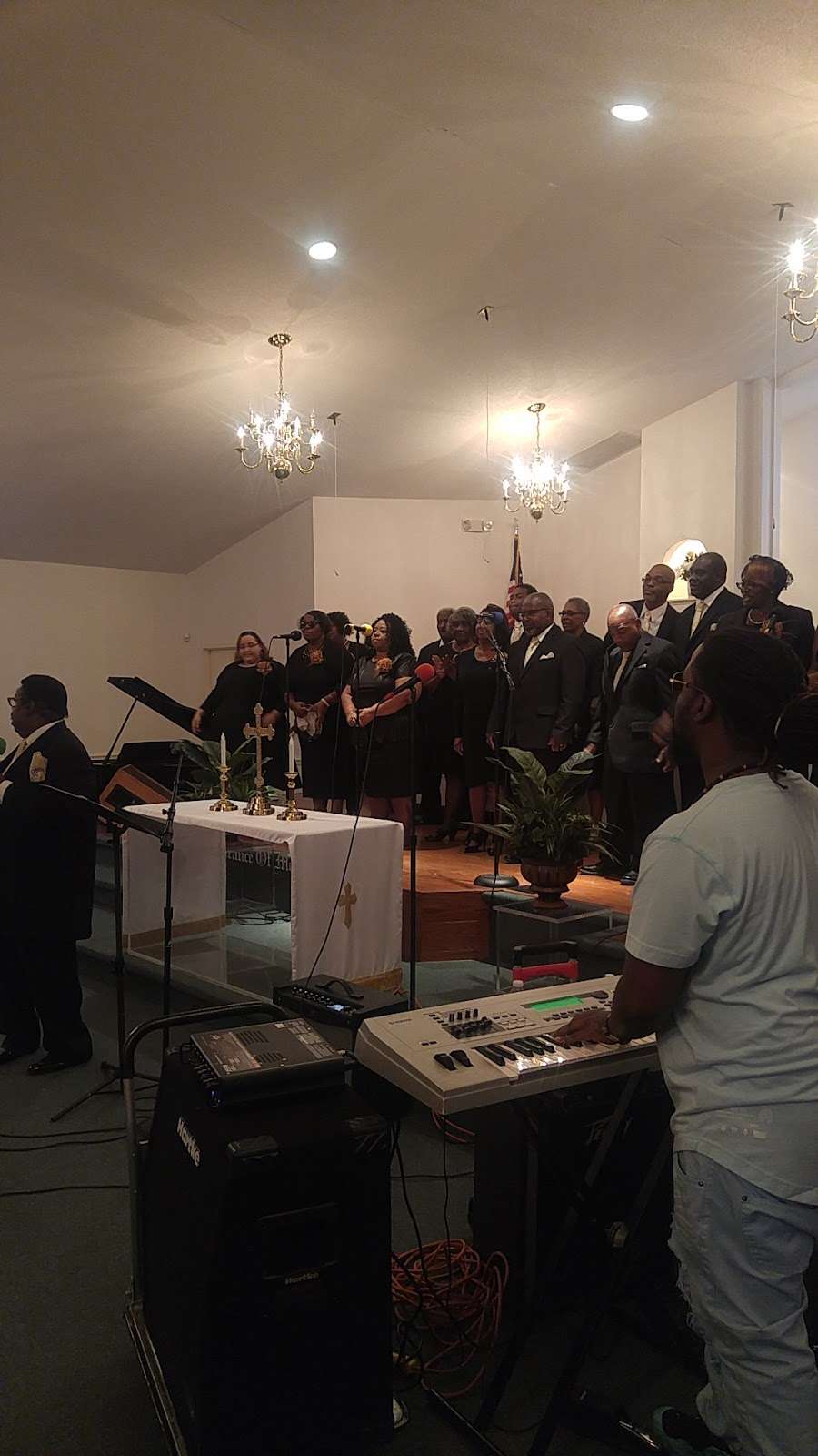 New Life Missionary Baptist Church | 571 S Main St, Troutman, NC 28166 | Phone: (704) 528-1962