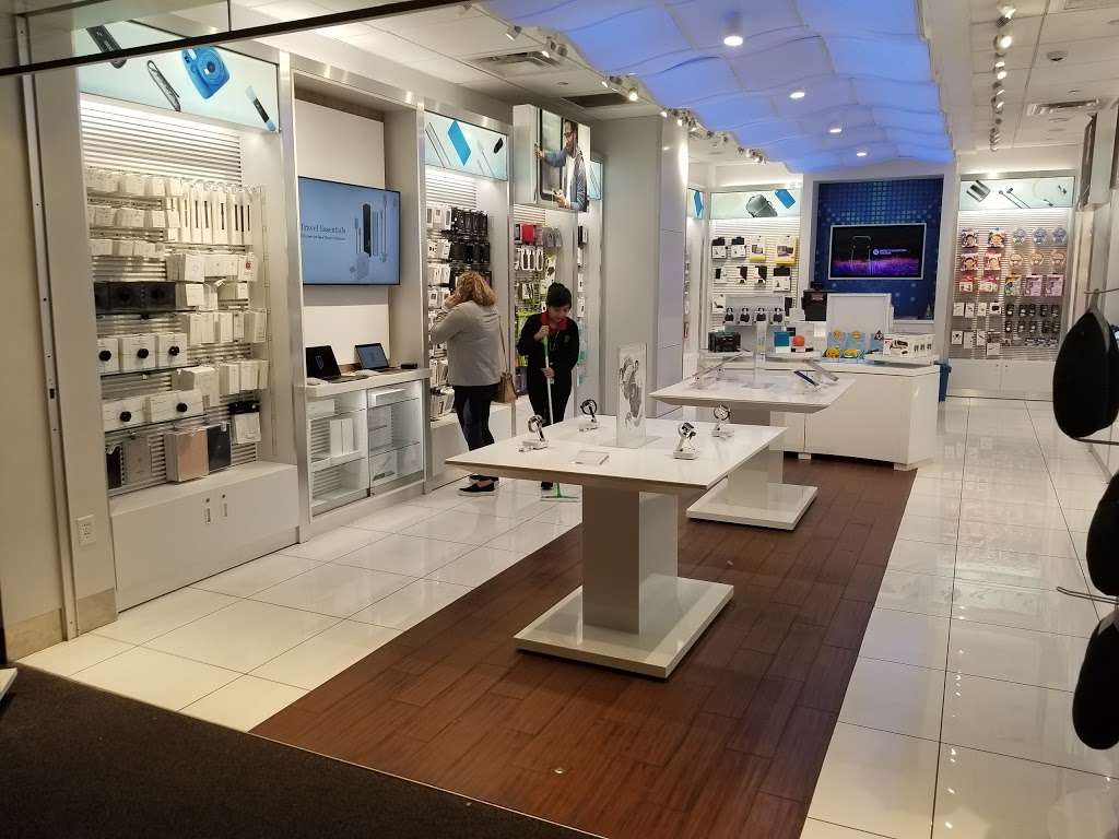 iStore | 8183 Airport Blvd, Houston, TX 77061, USA | Phone: (832) 589-1332