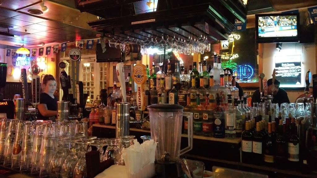 Tavern On The Lake | 101 N Main St, Hightstown, NJ 08520, USA | Phone: (609) 426-9345