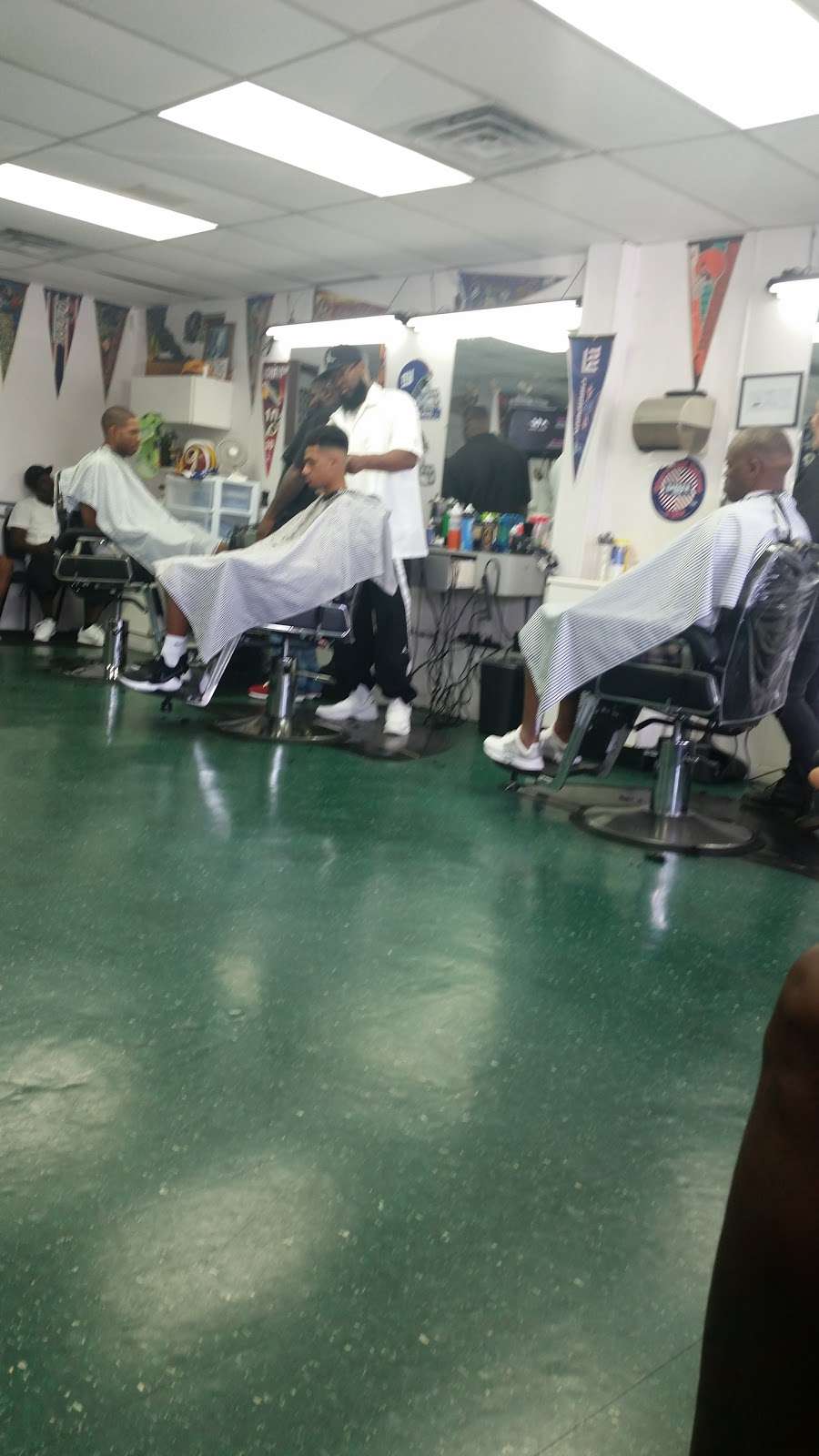 Just Cuts | 1146 S Bay Rd, Dover, DE 19901 | Phone: (302) 677-0500