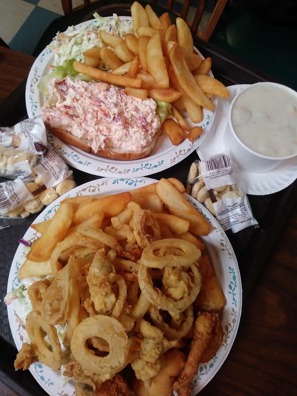 New England Seafoods | 5615, 225 Merrimack St, Methuen, MA 01844, USA | Phone: (978) 686-7494