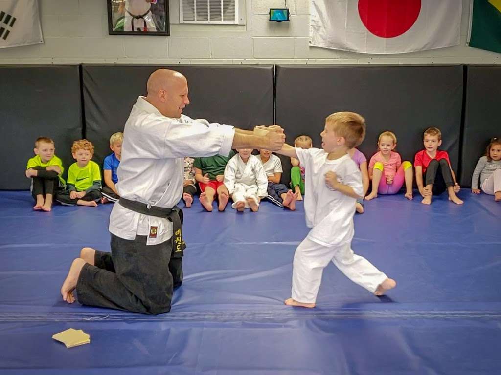 Freedom Martial Arts and Fitness | 550 W 37th St, Anderson, IN 46013, USA | Phone: (765) 617-6719