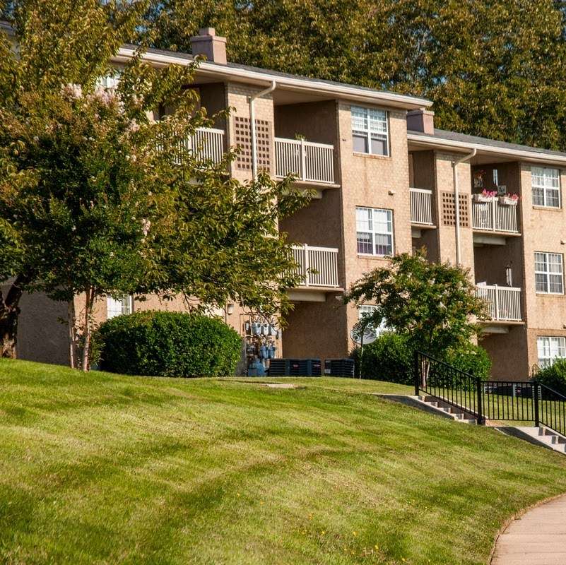 Kenilworth At Perring Park Apartments | 8951 Waltham Woods Rd, Parkville, MD 21234 | Phone: (410) 665-1588