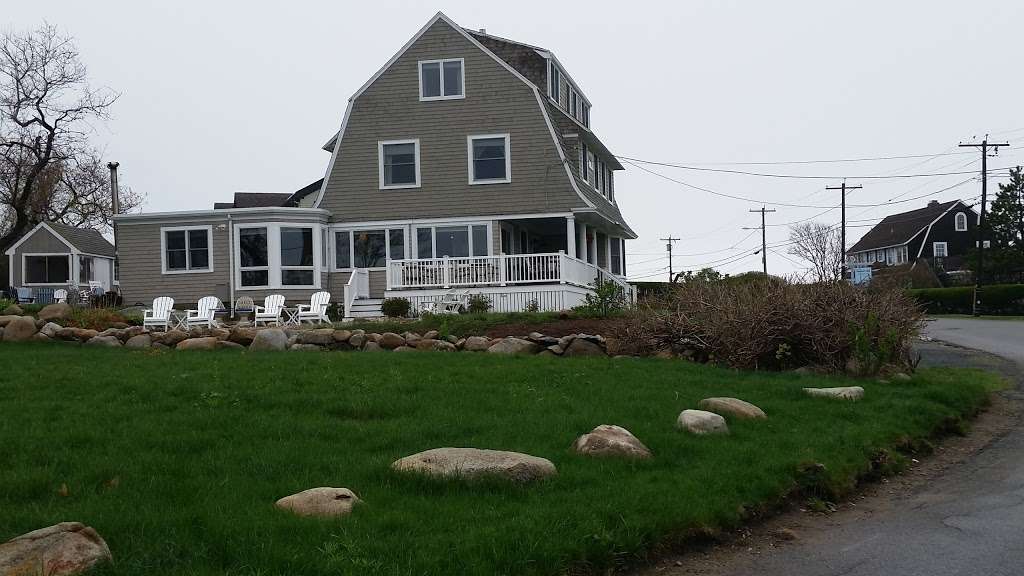 The Seafarer Inn | 50 Marmion Way, Rockport, MA 01966, USA | Phone: (978) 546-6248