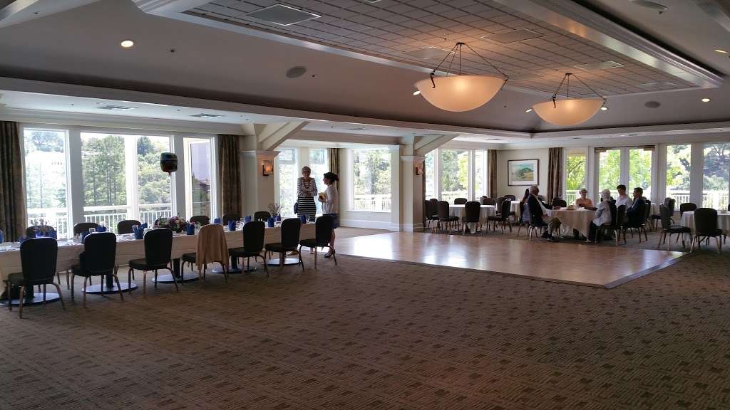 Saratoga Country Club | 21990 Prospect Rd, Saratoga, CA 95070, USA | Phone: (408) 253-0340