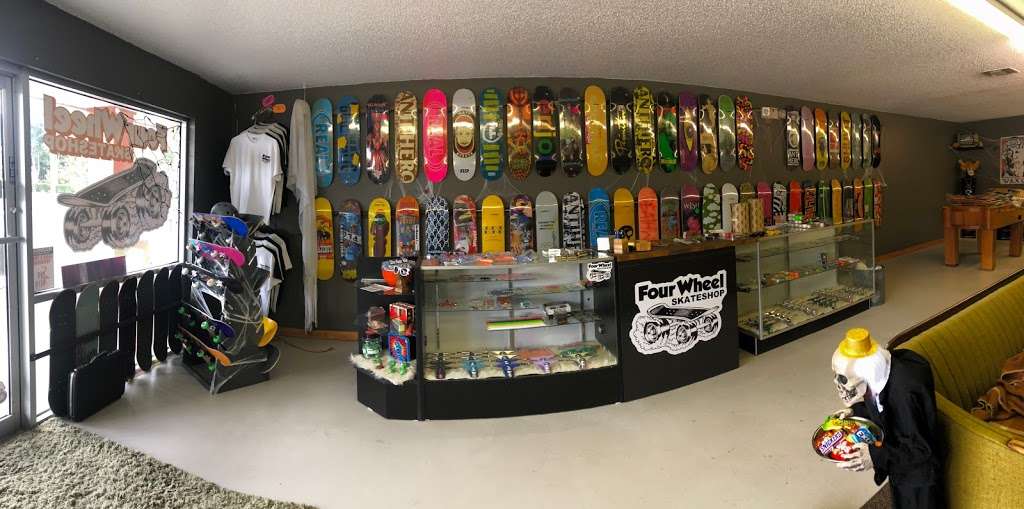 Four Wheel Skateshop | 636 S Bay St, Eustis, FL 32726, USA | Phone: (352) 551-0317