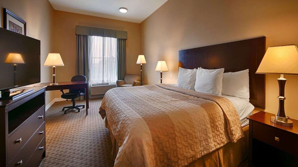 Best Western Sugarland Inn | 6330 E Riverpark Dr, Sugar Land, TX 77479, USA | Phone: (281) 232-0680