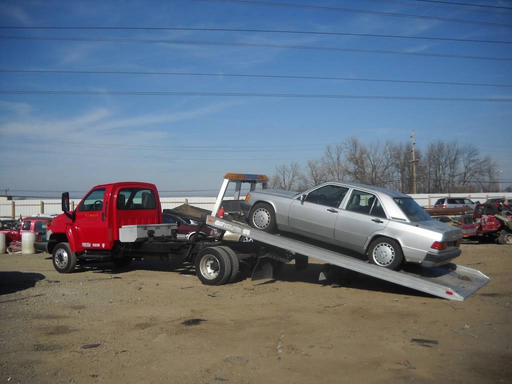 Johnny Junk ! cash for junk cars! | 1000 Outer Loop, Louisville, KY 40219, USA | Phone: (502) 368-9057