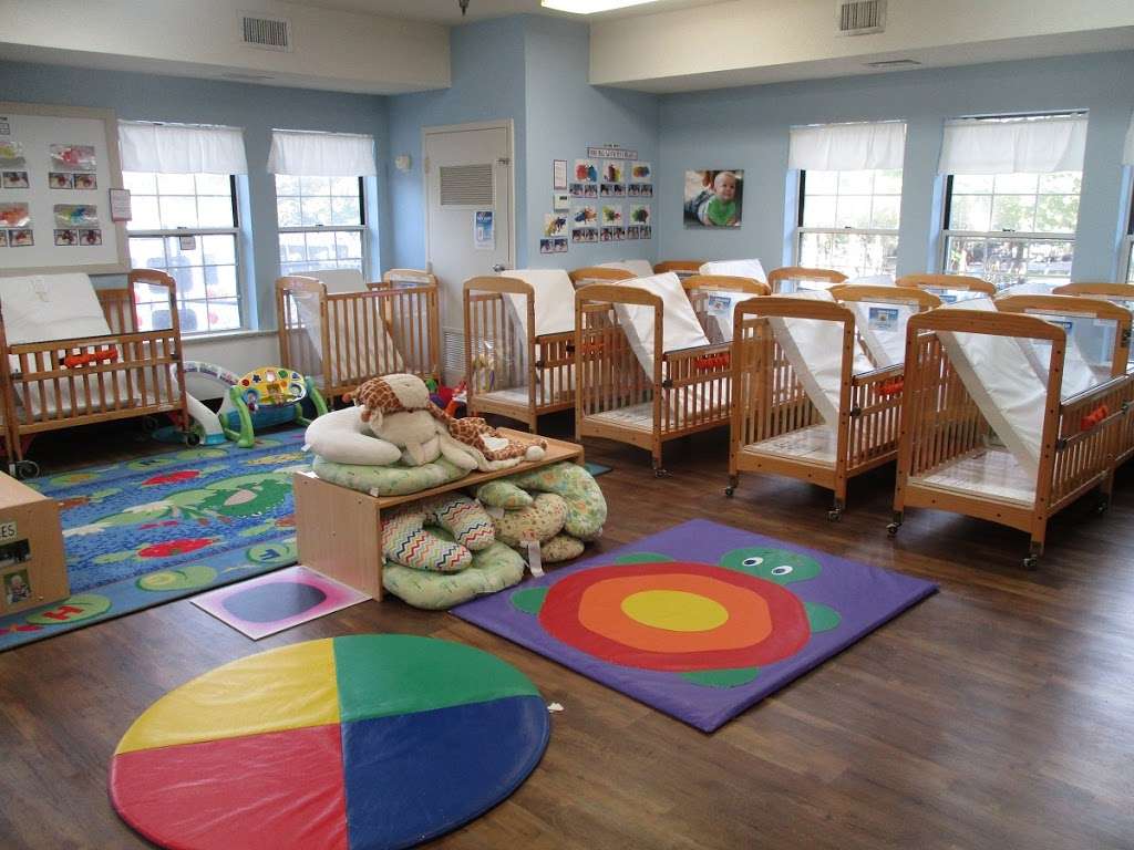 Silverbrook KinderCare | 8350 White Feather Ct, Lorton, VA 22079, USA | Phone: (703) 690-8105