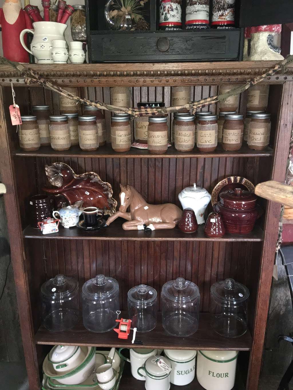 Fox Hill Farm Antiques & Collectibles | 3624 Bowser Rd, New Freedom, PA 17349, USA | Phone: (717) 235-0734