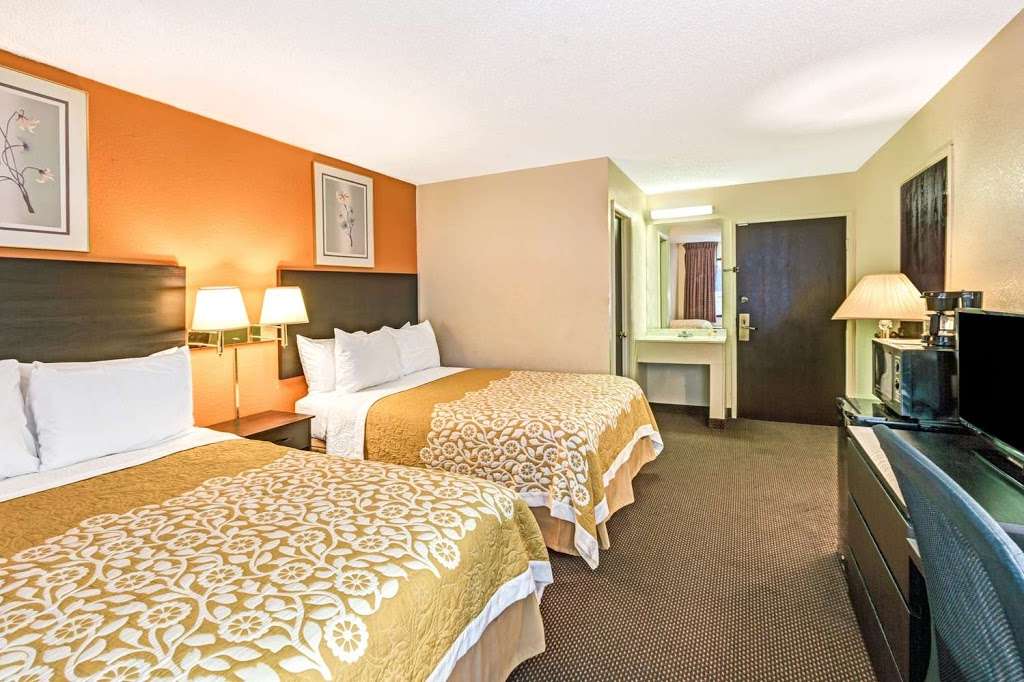 Days Inn by Wyndham Salisbury | 321 Bendix Dr, Salisbury, NC 28146, USA | Phone: (704) 762-1938