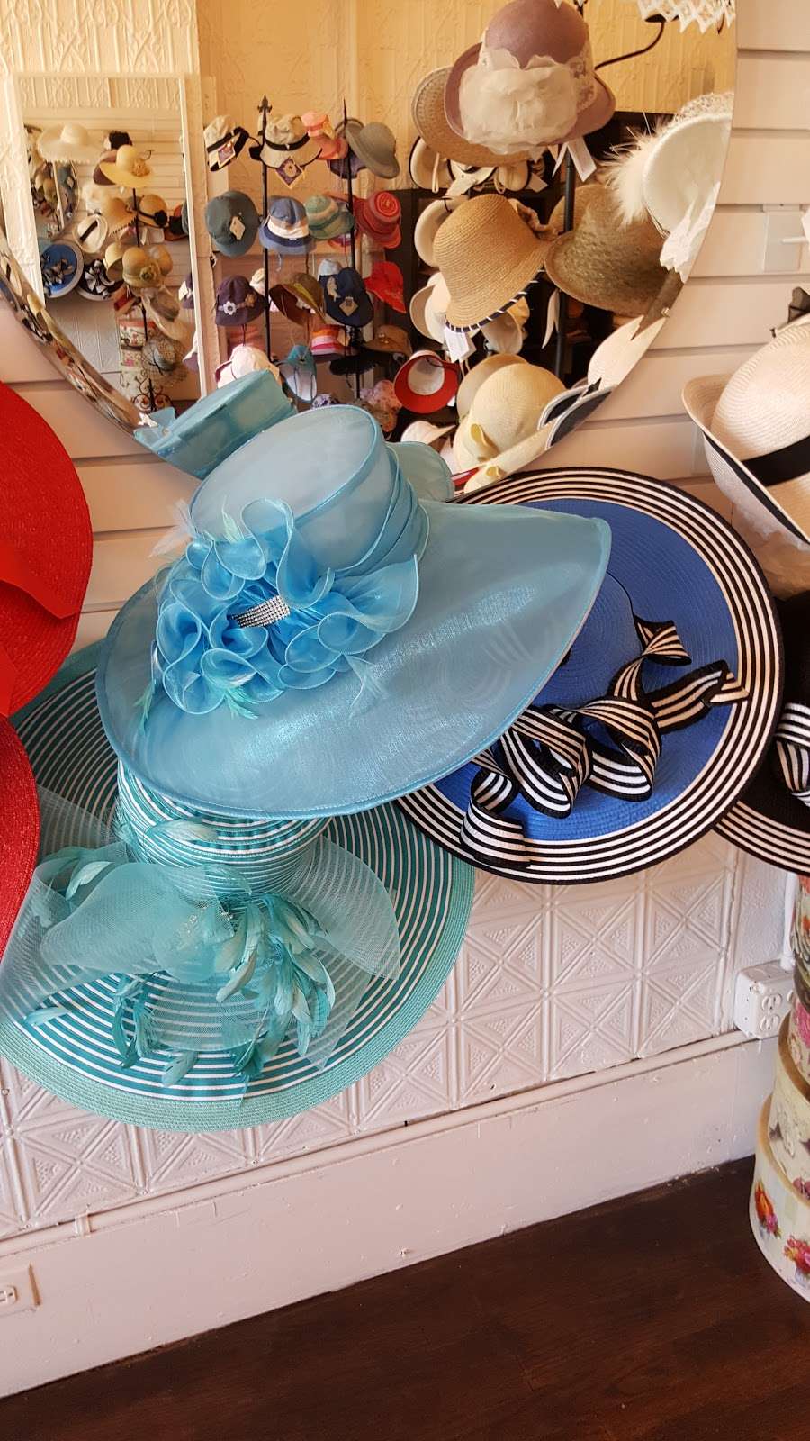 Hat Shop Madison | 81 Main St, Madison, NJ 07940 | Phone: (973) 443-4287