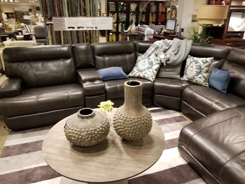 Havertys Furniture | 2600 W International Speedway Blvd, Daytona Beach, FL 32114, USA | Phone: (386) 323-3772