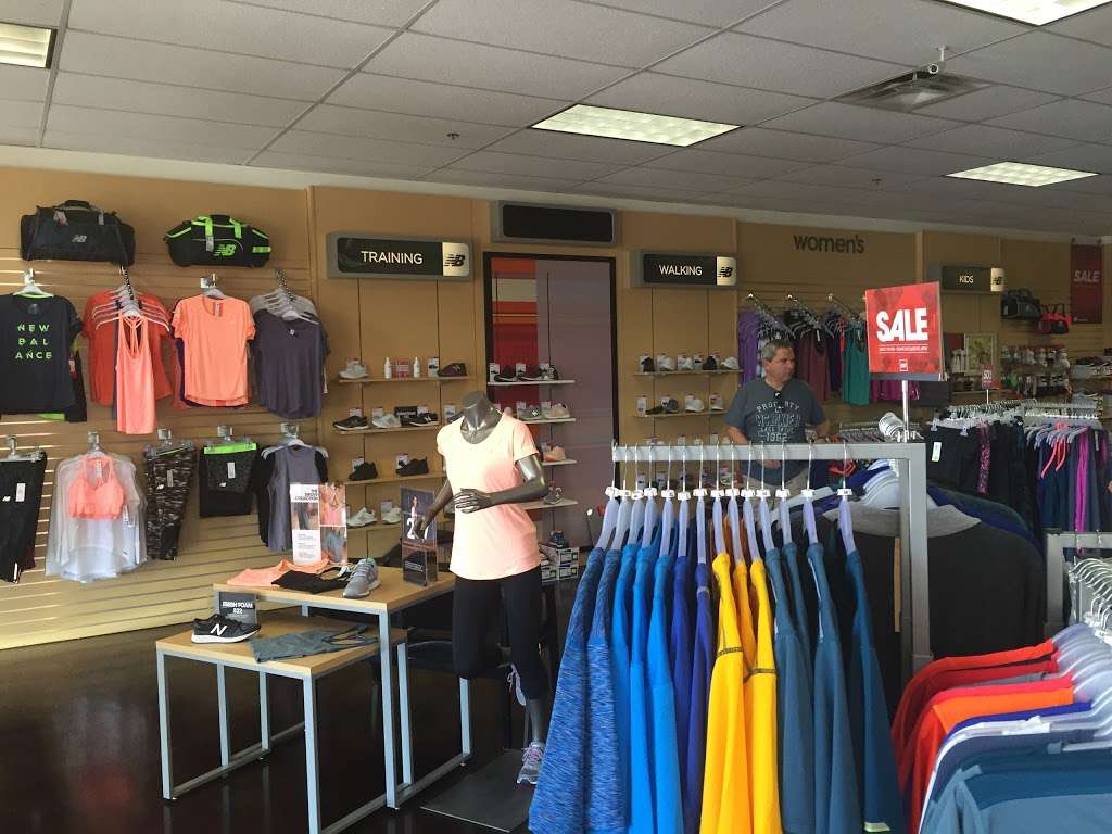 New Balance Chandler | 2860 W Chandler Blvd Suite 11, Chandler, AZ 85224, USA | Phone: (480) 792-0606